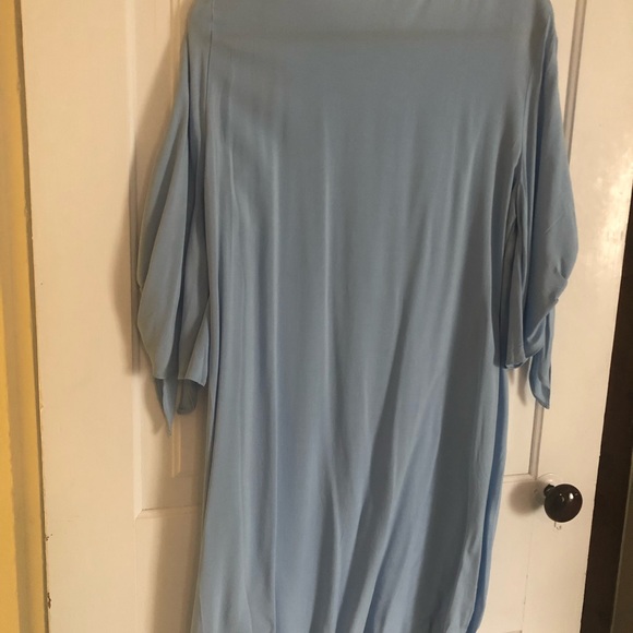 Baby Blue h&m 3/4 tie sleeve dress - Picture 2 of 4